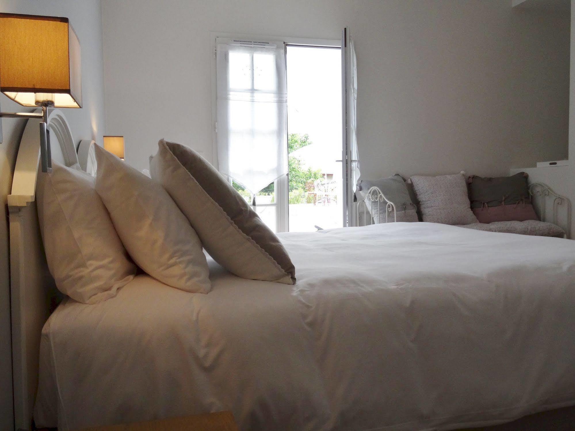 Hotel & Spa Harretchea, Cote Basque アエズ エクステリア 写真